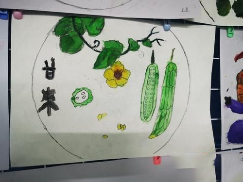 梦见衣柜腿断