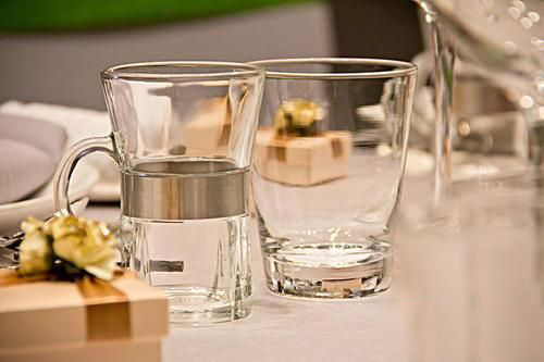 梦见玻璃杯
