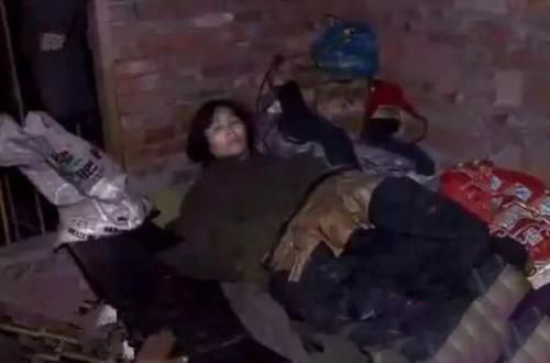 梦见把死人抬回家