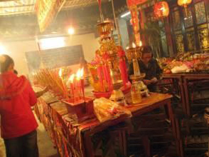 梦见拜神像