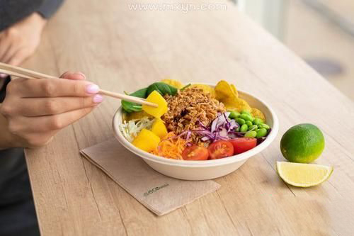 梦见吃饭很香