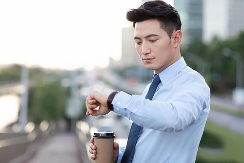 梦见看时间