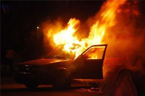 梦到自己的车着火了