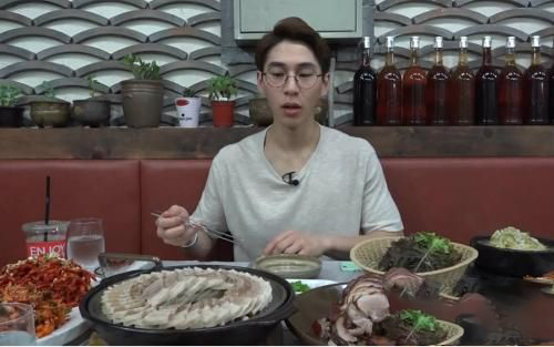 梦见暗恋的人约我吃饭
