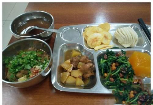梦见吃午饭