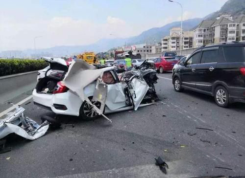 梦见车祸死人