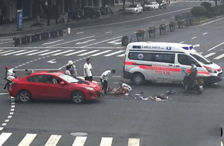 梦见出车祸流血