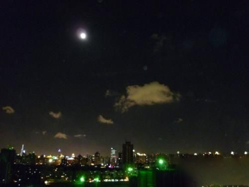 梦见夜里亮如大白天
