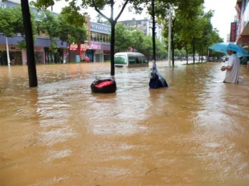 梦见涨大洪水