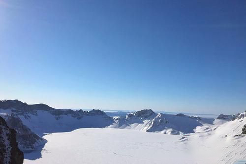 梦见山顶积雪