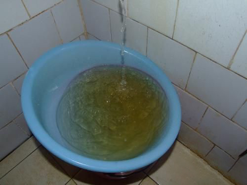 梦见自来水出脏水