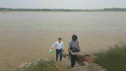 梦见在黄河上洗衣服