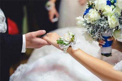 梦见与领导结婚