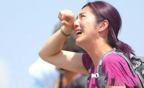 梦见妹妹大哭