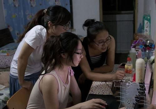 梦见和女孩接吻