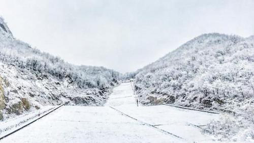 梦见夏季下大雪