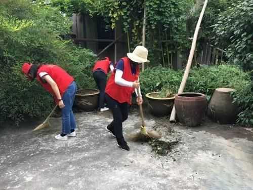 梦见打扫院子
