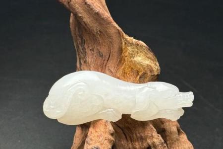 属狗人佩戴玉石是否适宜