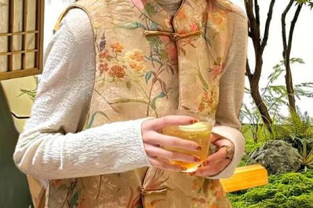 2026属虎女性最佳穿衣颜色推荐