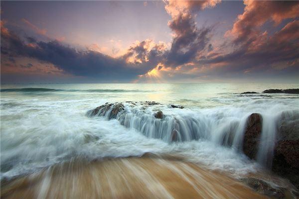 梦见水流很急_梦见水流很急_水流急速的梦境解析