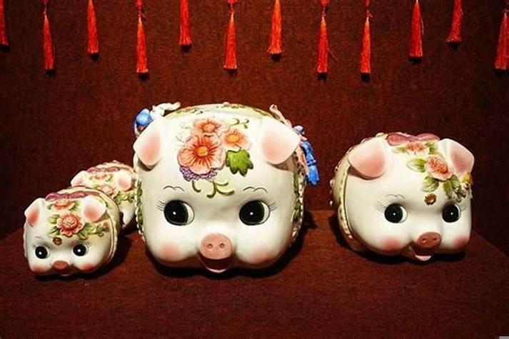 属猪女不能嫁什么方向,属猪女不宜婚配的属相_属猪女不宜婚配的属相_属猪女最适宜婚配的方向