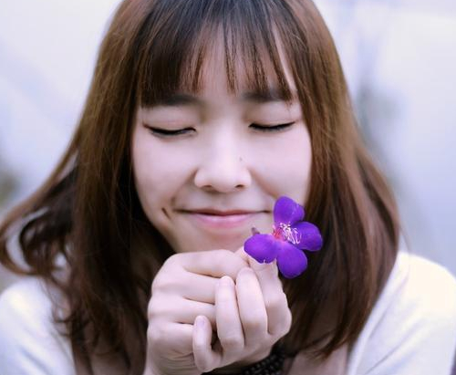 梦见女友吵架冷战代表什么_梦见女友_梦见女友和别的人在一起怎么解