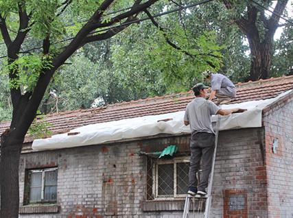 房顶漏水梦境解析_男人梦见房顶漏水_梦见房顶漏水