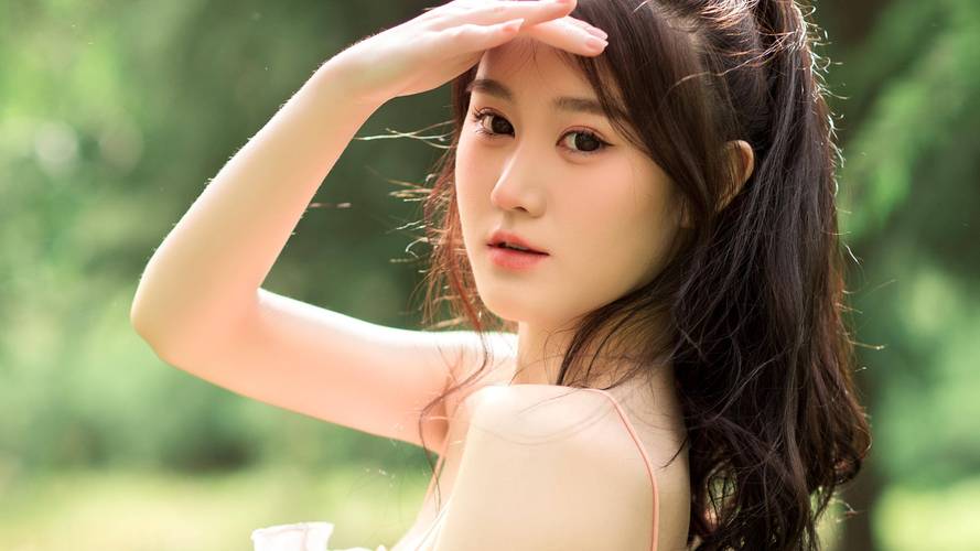 属鼠男难搞定的生肖女：这3类女性气场太强，让他束手无策
