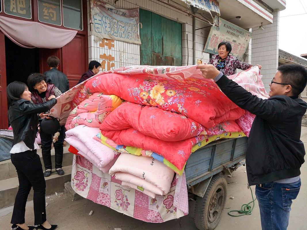 梦见自己盖棉被的解梦_梦见棉被_梦见棉被预示着什么