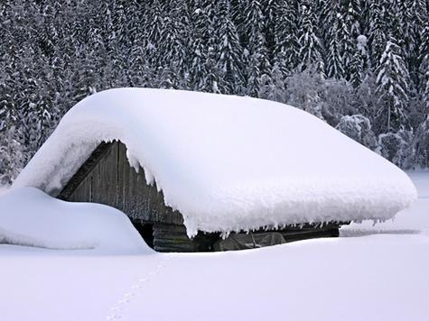梦见积雪很厚是吉是凶？解梦揭秘财运事业暗示