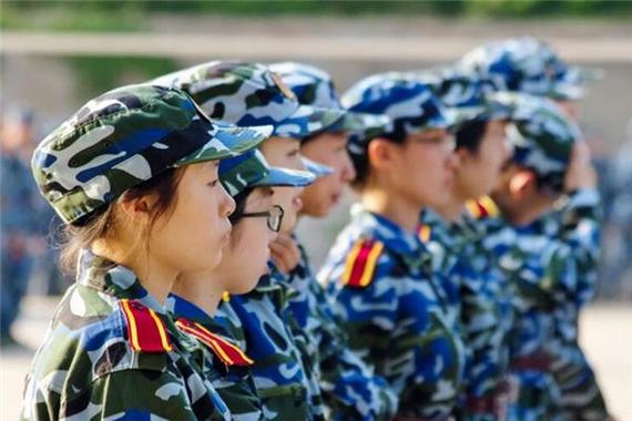 梦见士兵军人代表什么预兆 吉凶运势详解