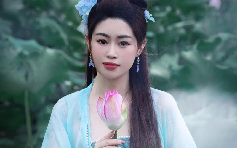 跟易经很有缘的女人
