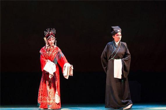 梦见演戏、唱戏